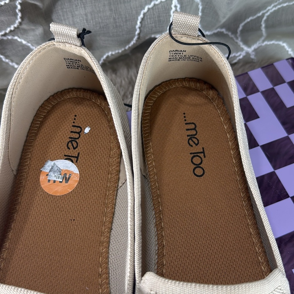 (A2) Me too flat shoes with soft and flexible upper, size 11 w, for women - Picture 4 of 10